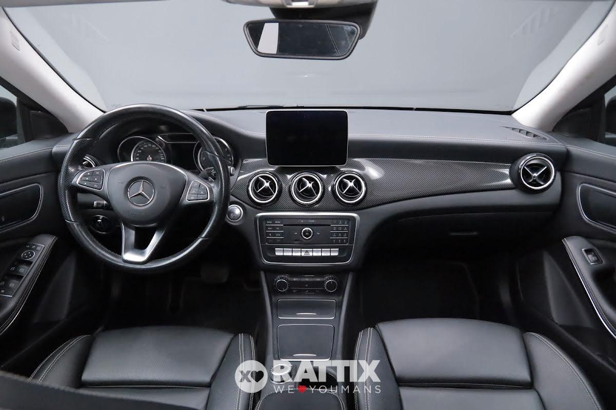 Mercedes-Benz CLA 200 200 d Premium Auto + Night Pack & tetto apribile