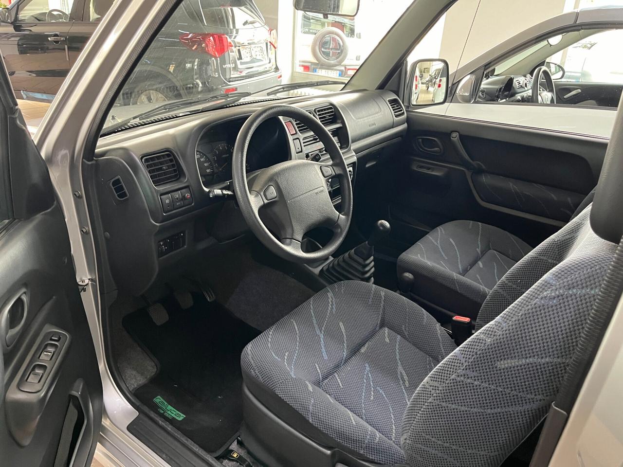 Suzuki Jimny 1.3 4WD JLX Special - 39.786 km