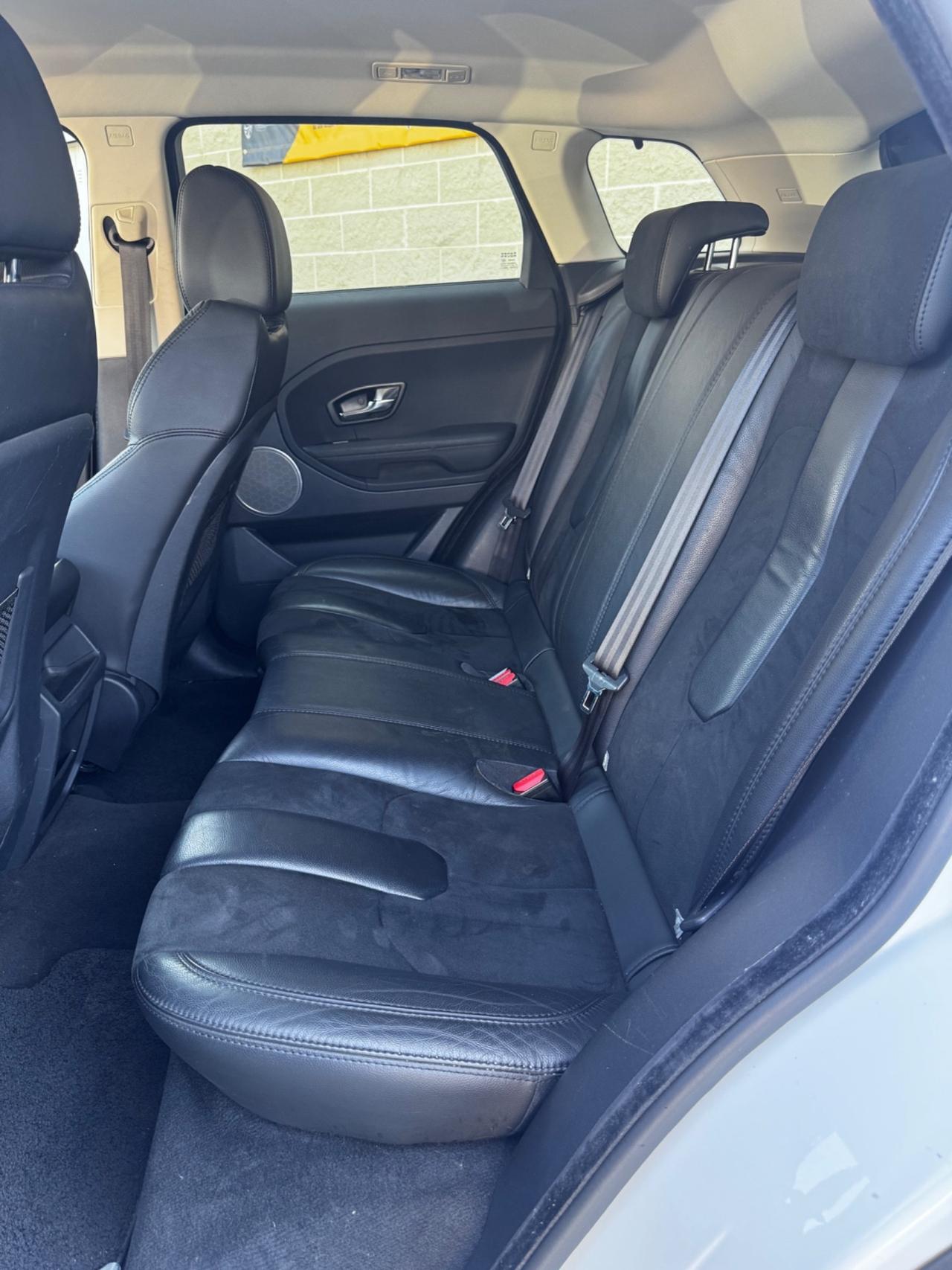 Land Rover Range Rover Evoque Range Rover Evoque 2.2 TD4 5p. Pure