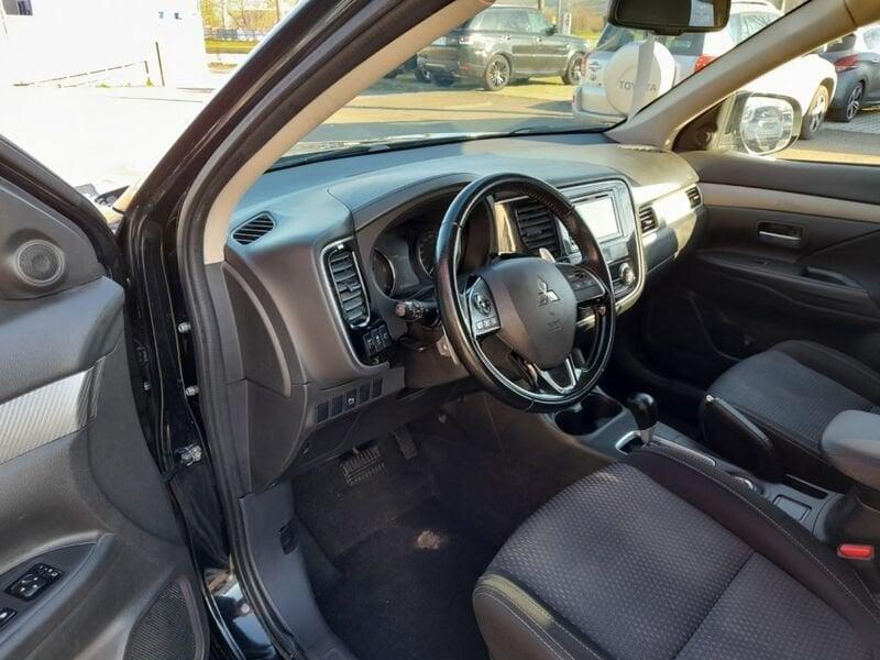 Mitsubishi Outlander Outlander 2.2 DI-D 4WD Intense