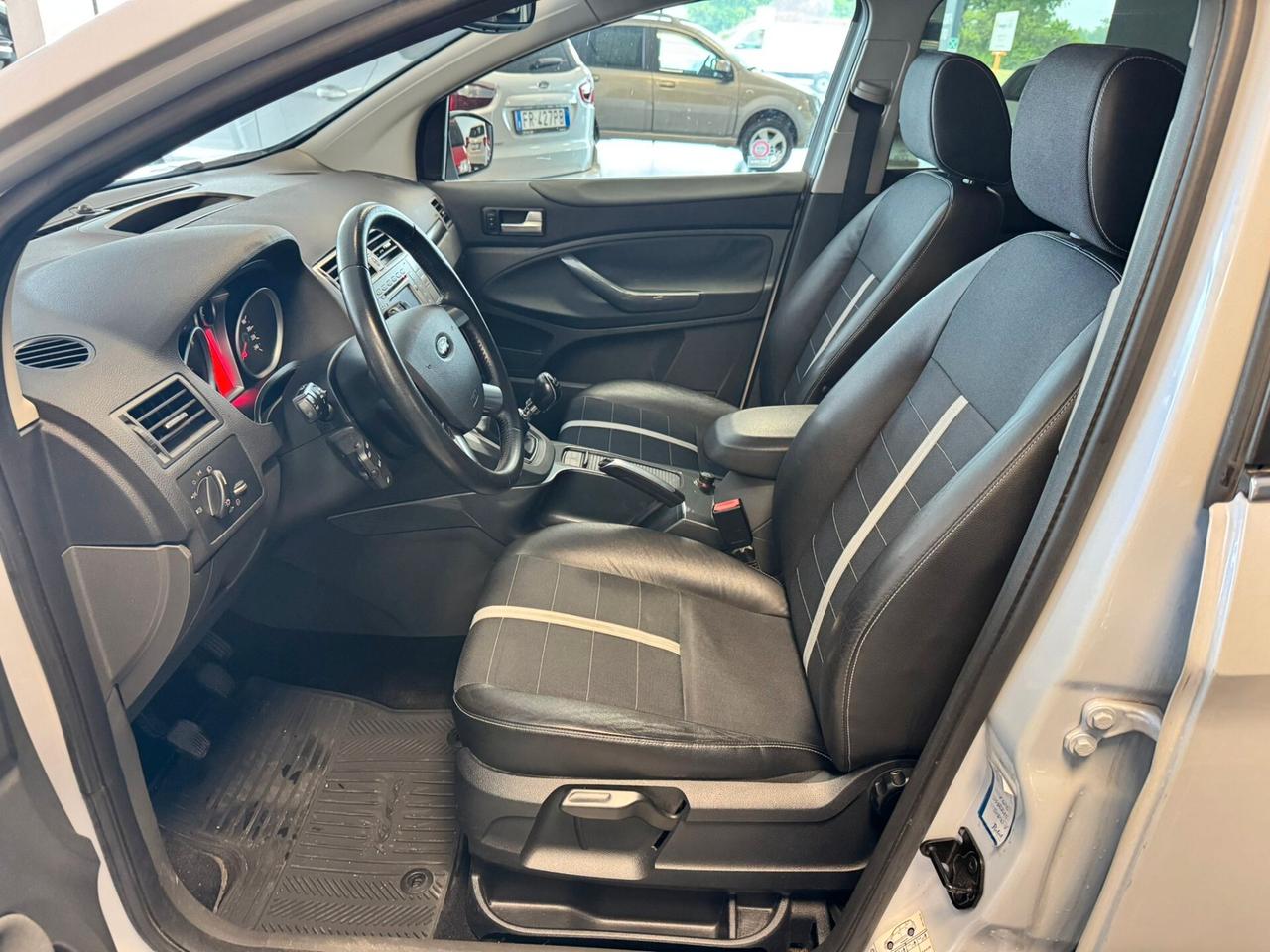 Ford Kuga 2.0 TDCi 136 CV 4WD Titanium DPF