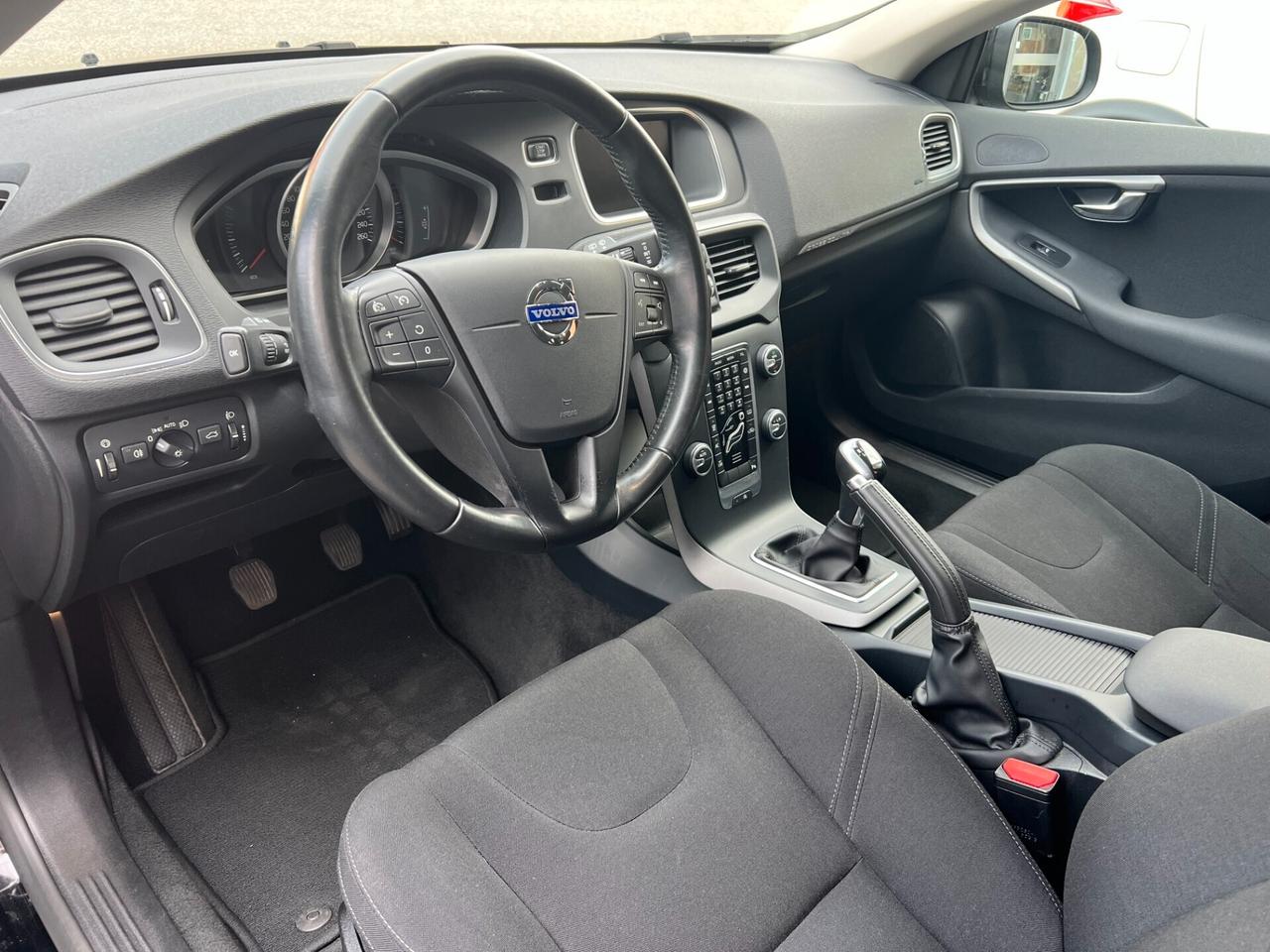 Volvo V40 Cross Country D2 1.6 Momentum