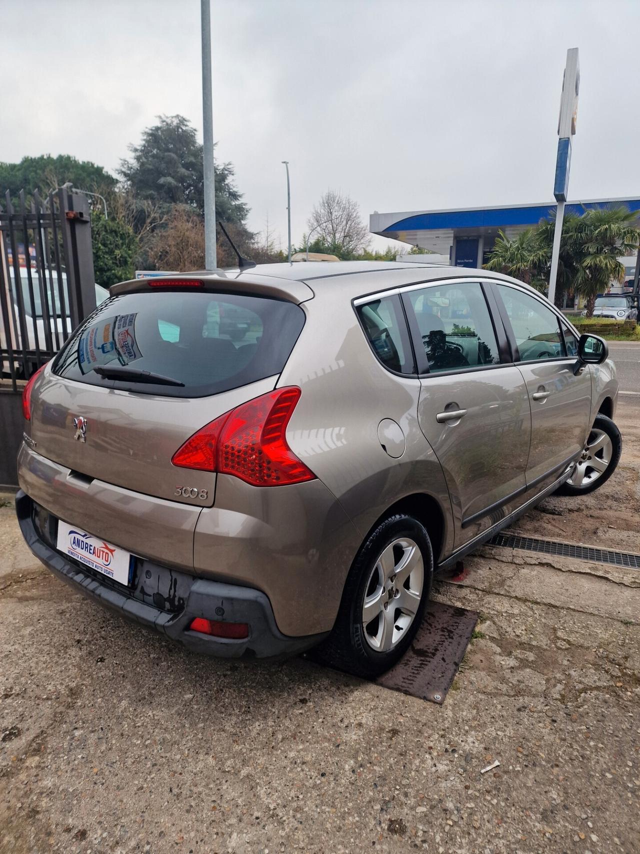 Peugeot 3008 1.6 HDi 110CV Business