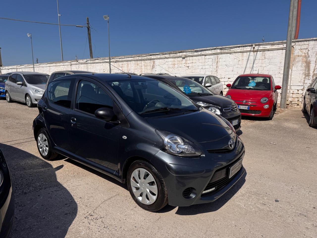Toyota Aygo 1.0 VVT-i 5 porte “NAVI-LED”