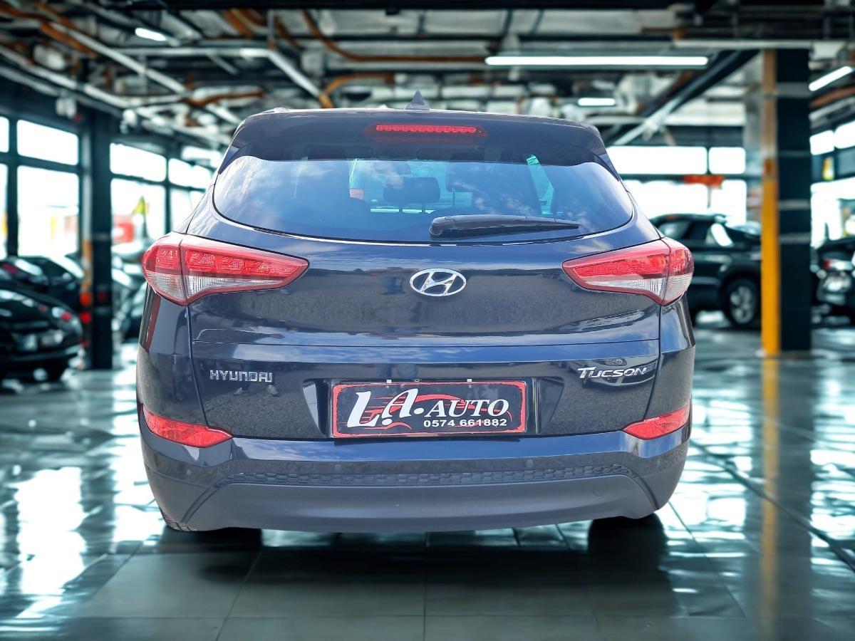 HYUNDAI - Tucson 1.7 crdi Comfort Plus Pack 2wd 115cv