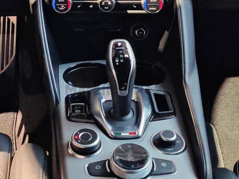Alfa Romeo Giulia Giulia 2.2 Turbodiesel 210 CV AT8 AWD Q4 Veloce