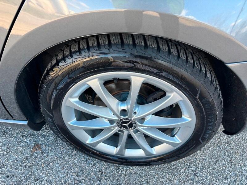 MERCEDES Classe A (V177) A 180 d Automatic ...