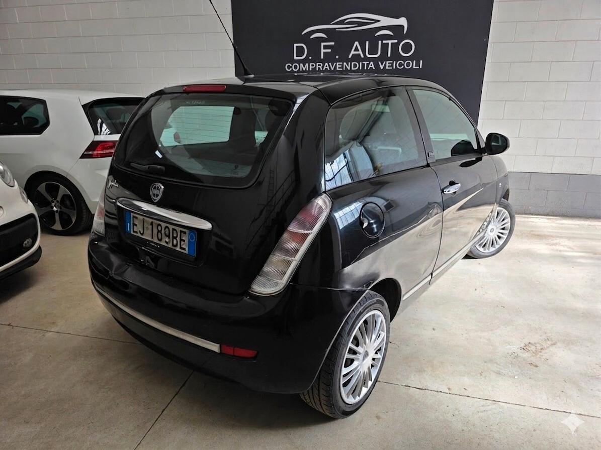 Lancia Ypsilon 1.2 69 CV Diva