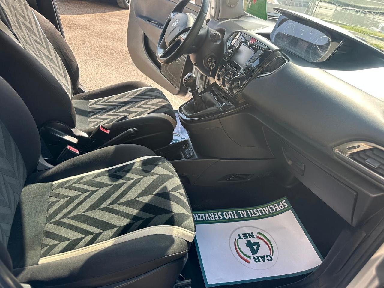 Lancia Ypsilon 1.2 GPL 69 CV 5 porte Platinum NEOPATENTATI