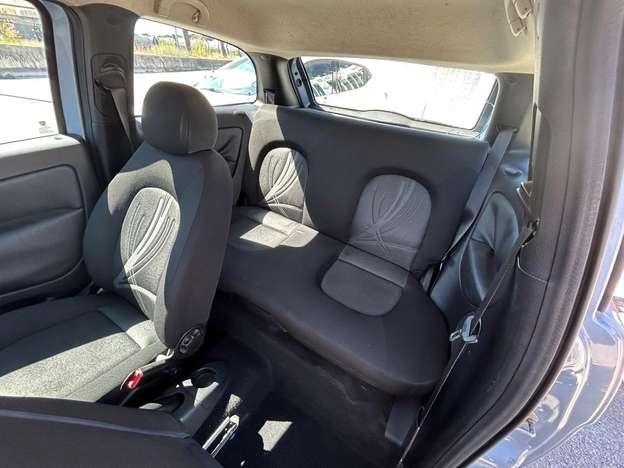 Lancia Ypsilon 1.2 69 CV Unyca