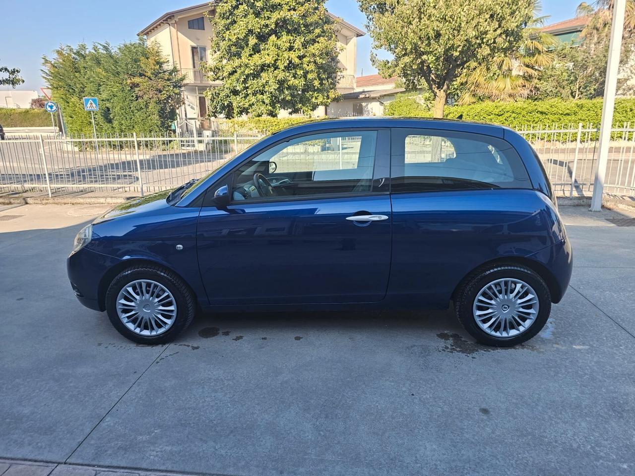 Lancia Ypsilon 1.3 MJT 75 CV