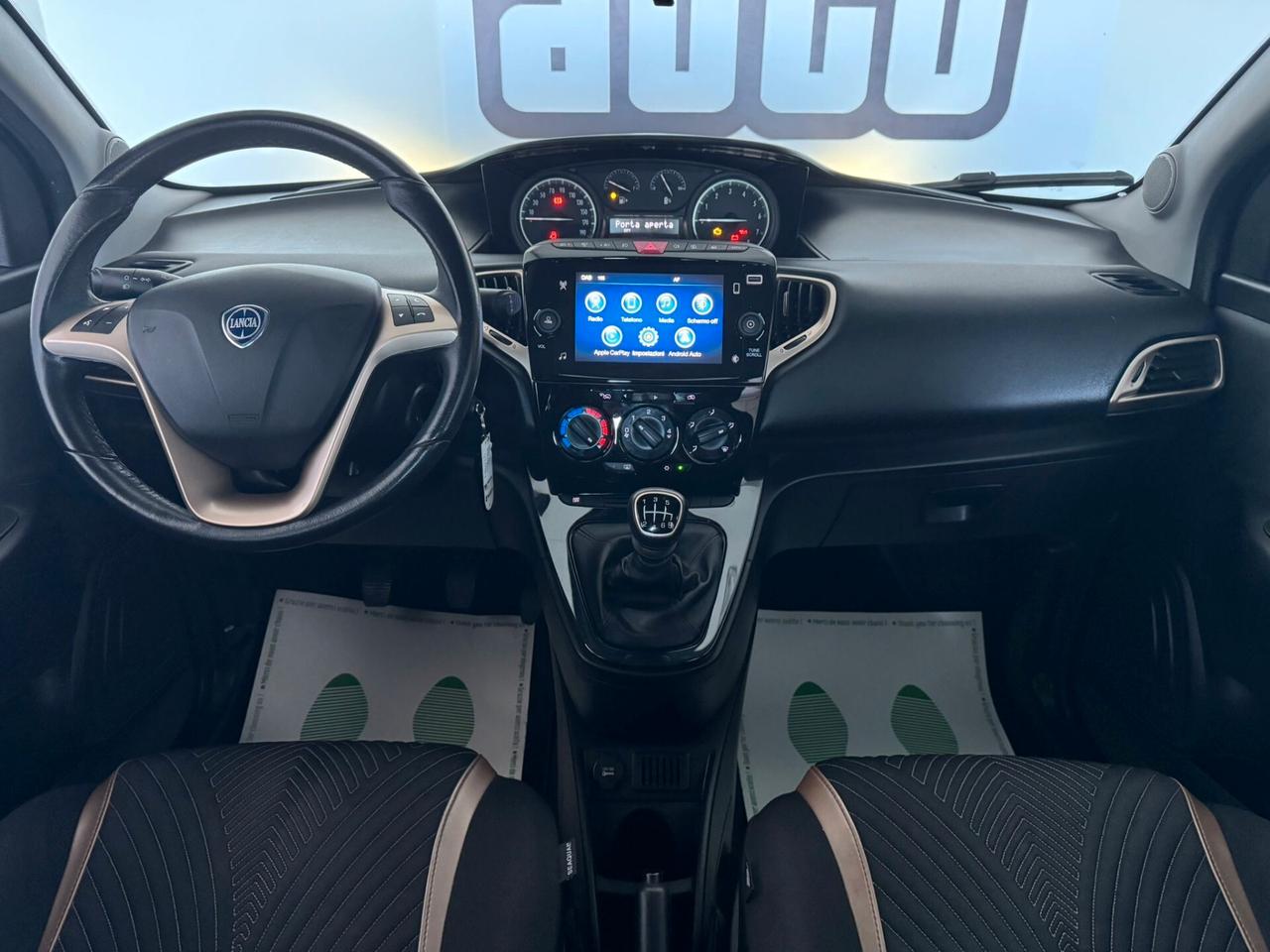 Lancia Ypsilon 1.0 FireFly 5 porte S&S Hybrid Ecochic A. Ferretti