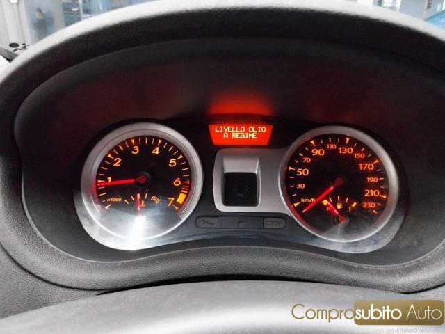 RENAULT Clio 1.2 16V SporTour Confort