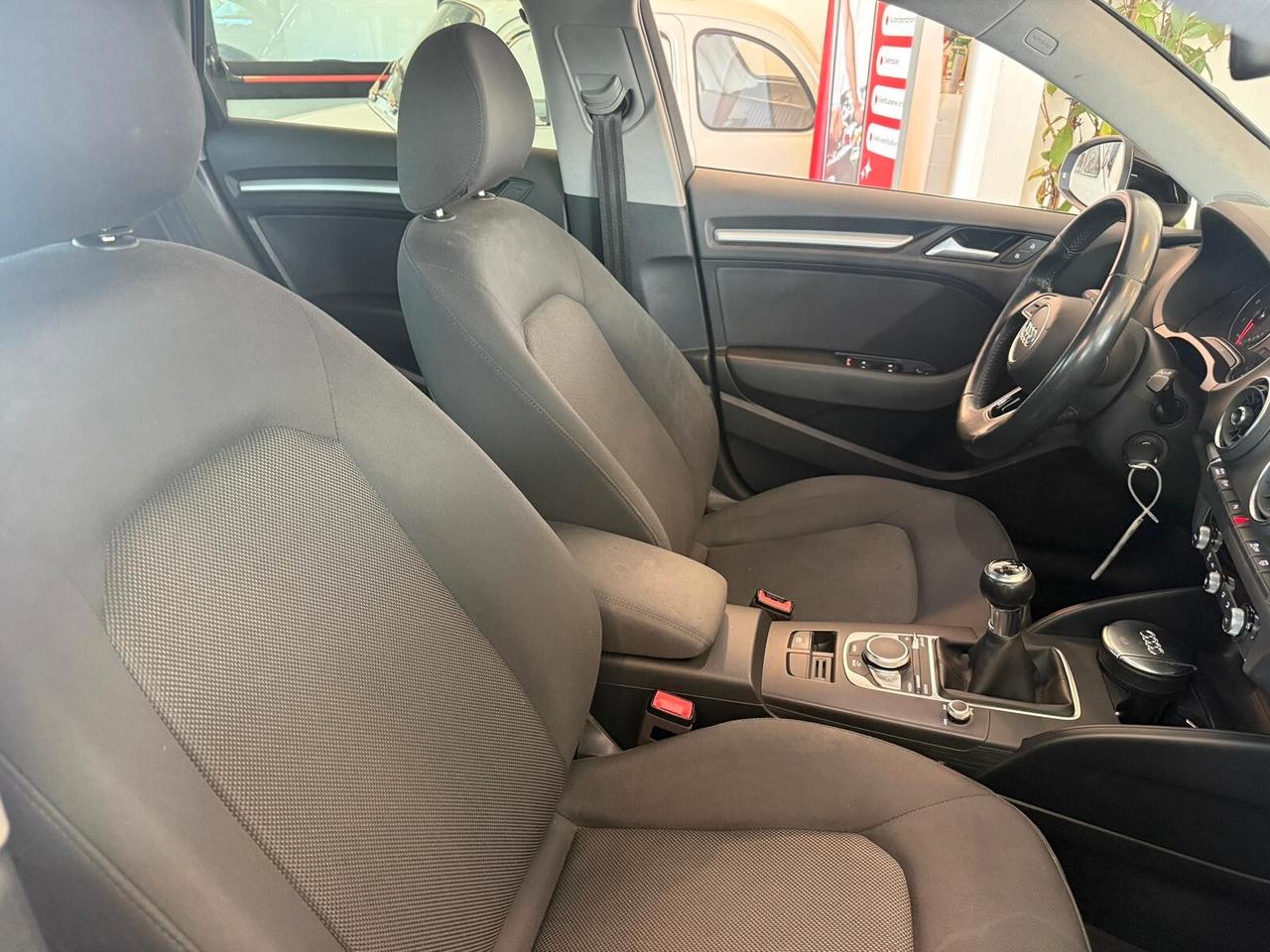 Audi A3 SPB 30 TDI Business