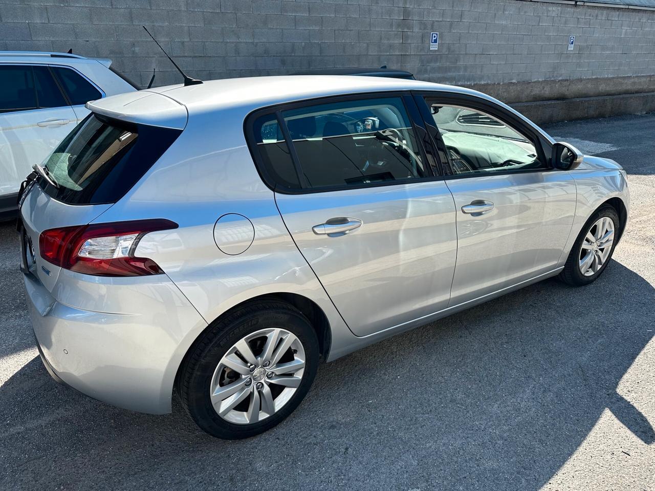 Peugeot 308 BlueHDi 120 S&S Business*EURO6