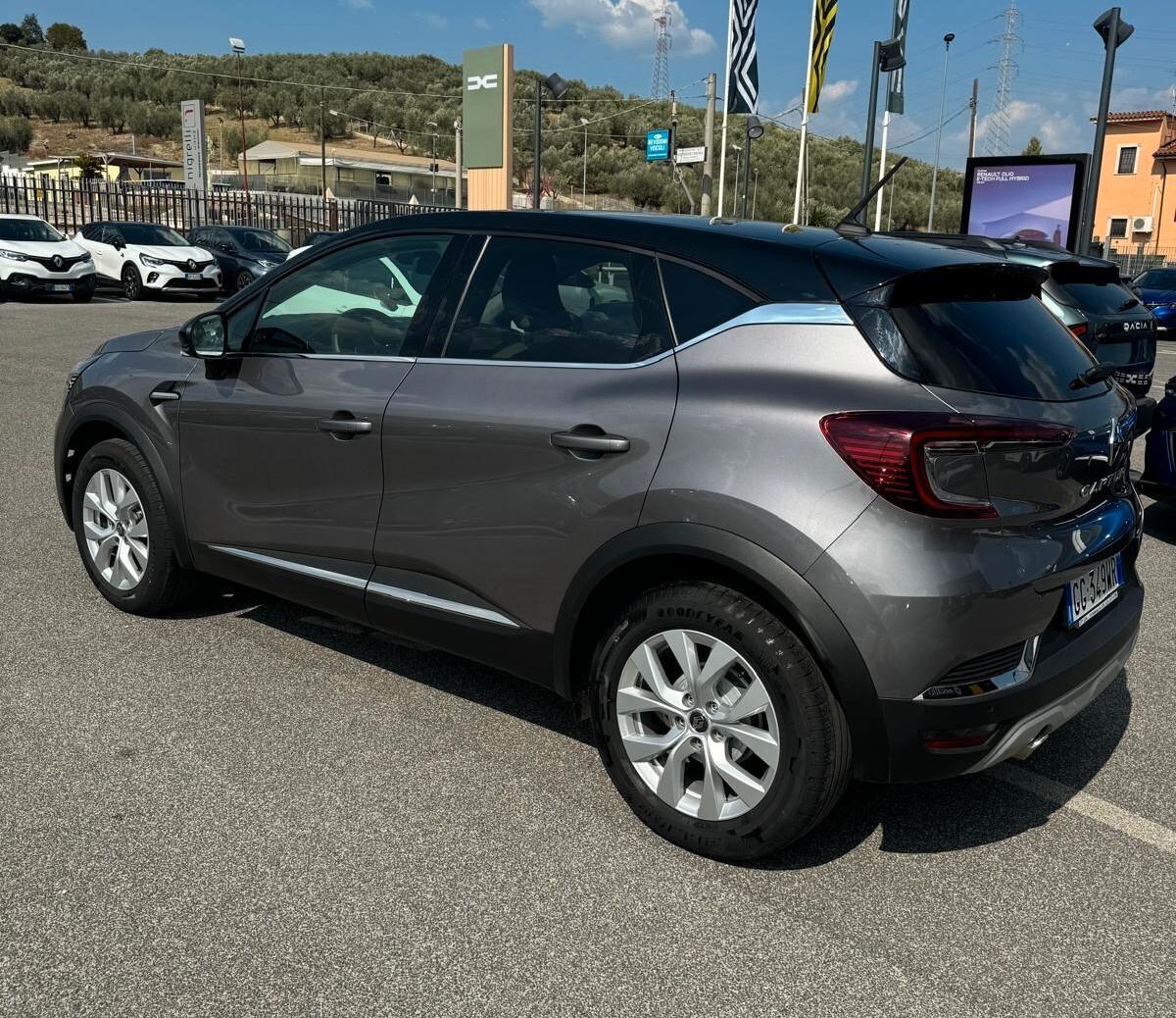 Renault Captur TCe 12V 90 CV Intens