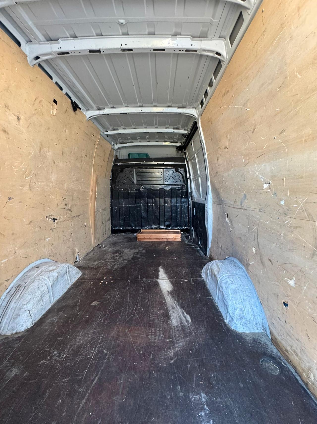 Iveco Daily 35C15 BTor 3.0 HPT PC-RG Cabinato