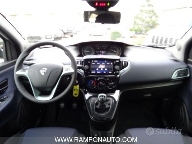 Lancia Ypsilon 1.0 FireFly 5 porte S&S Hybrid...