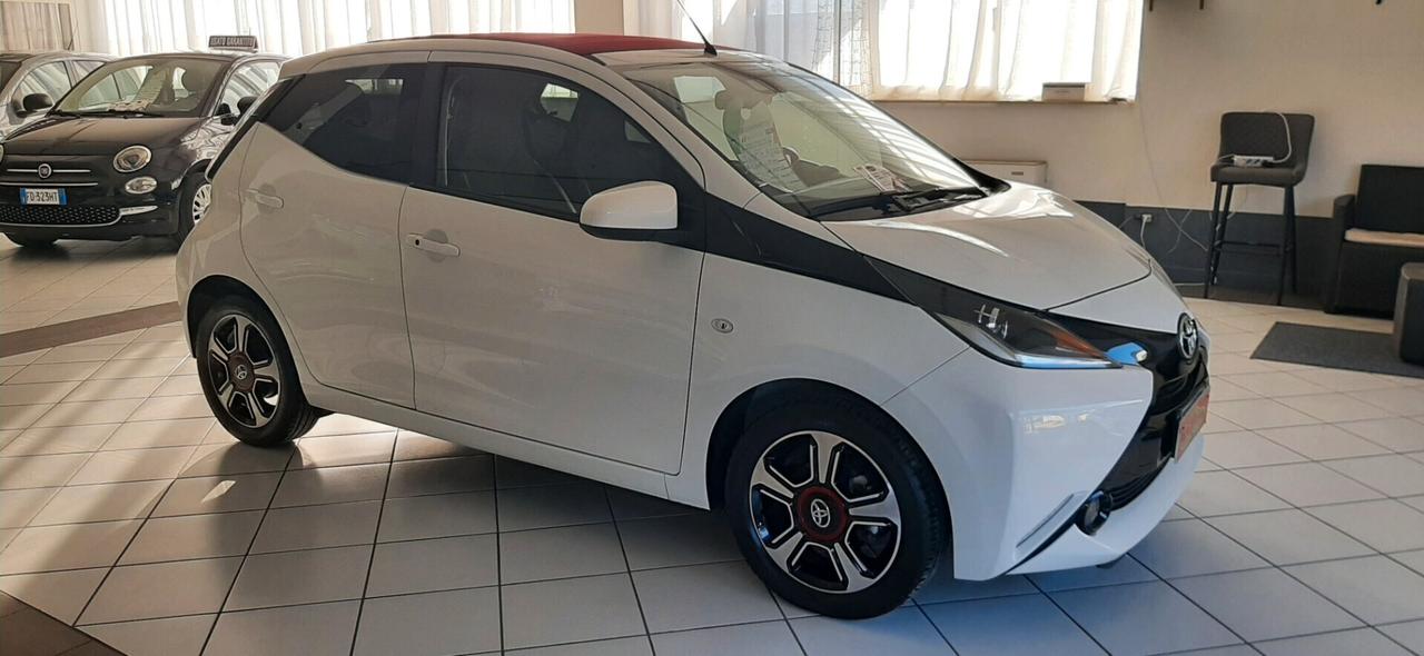 Toyota Aygo 1.0 VVT-i 69 CV 5 porte x-business MMT