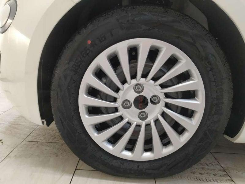 FIAT 500e 42 kWh (Red)