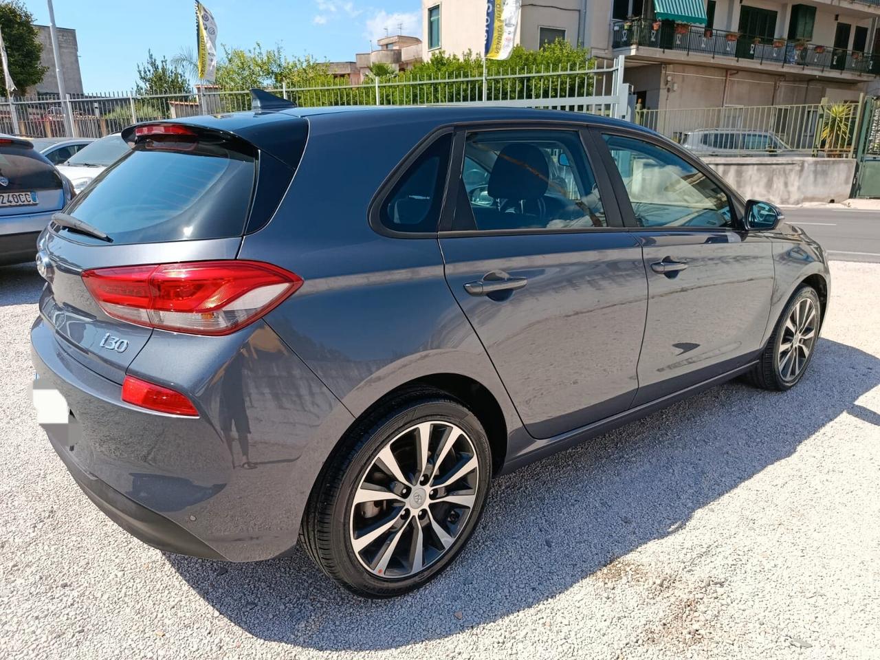 Hyundai i30 1.6 CRDi 110CV 5 porte Comfort-2017