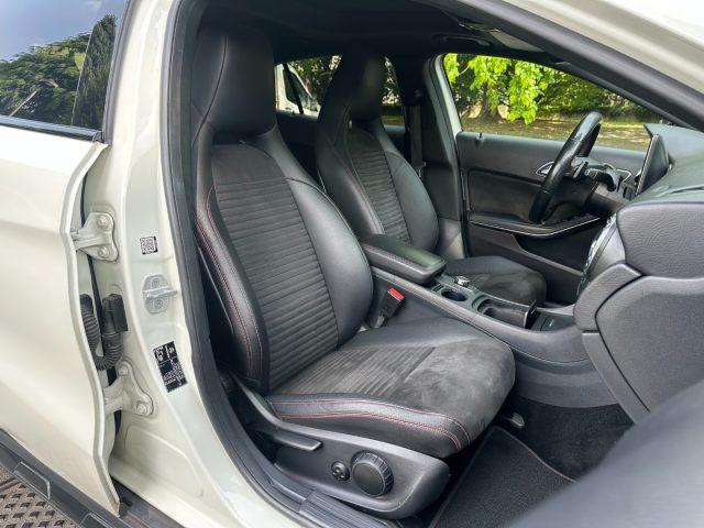 MERCEDES-BENZ GLA 220 CDI Automatic 4Matic Sport