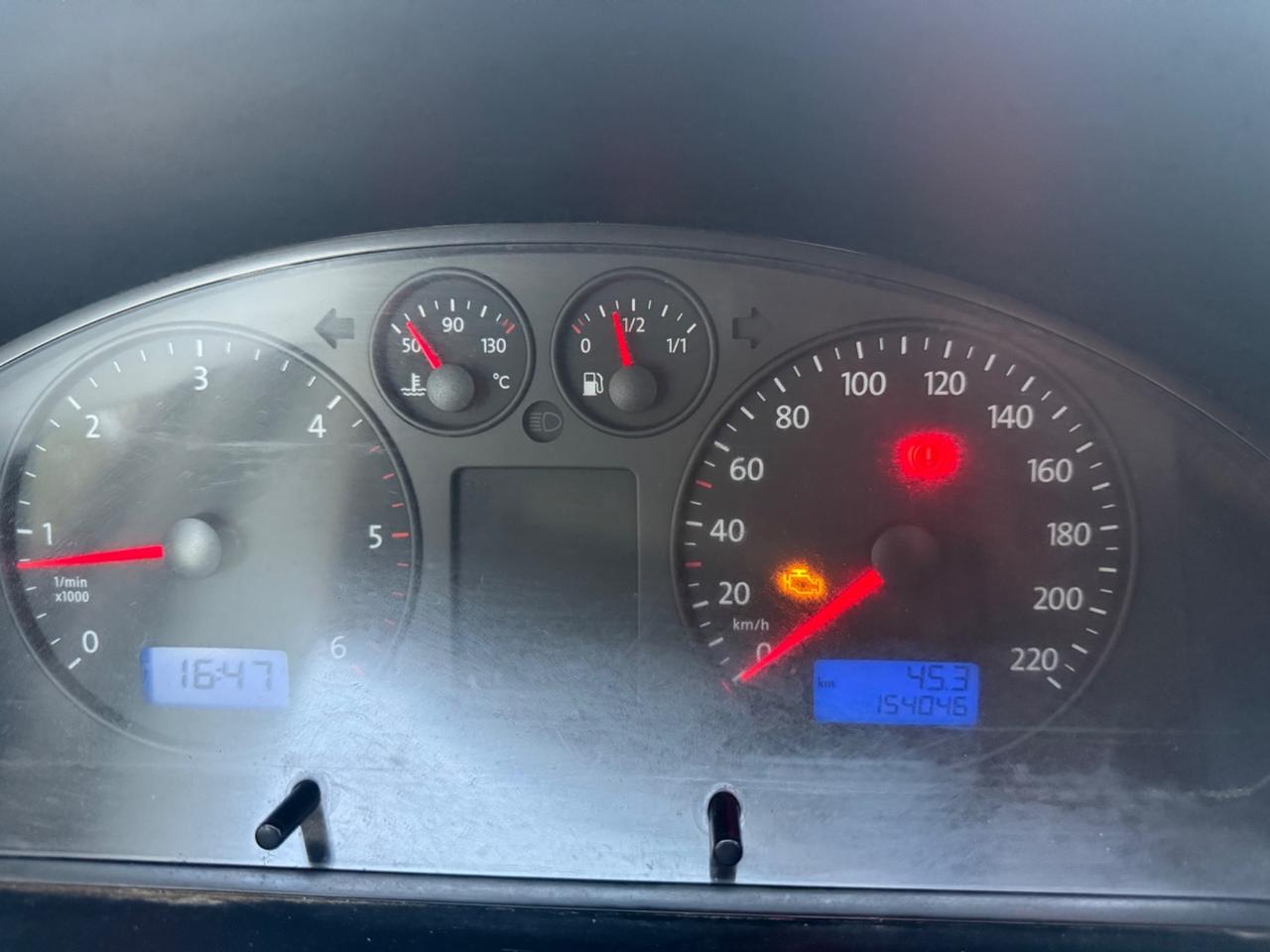 Volkswagen Transporter 2.5 TDI/130CV PC Kombi