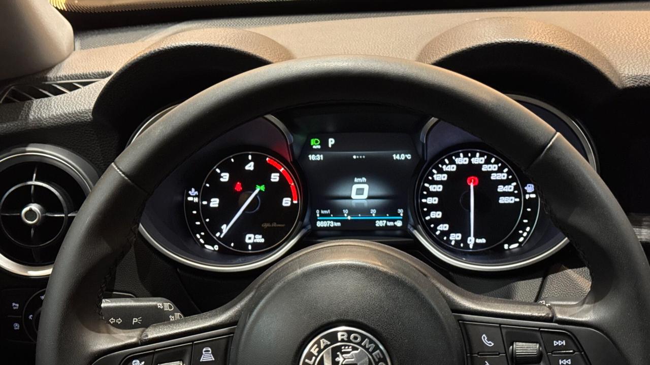 Alfa Romeo Stelvio 2.2 Turbodiesel 160CV Business - 2020