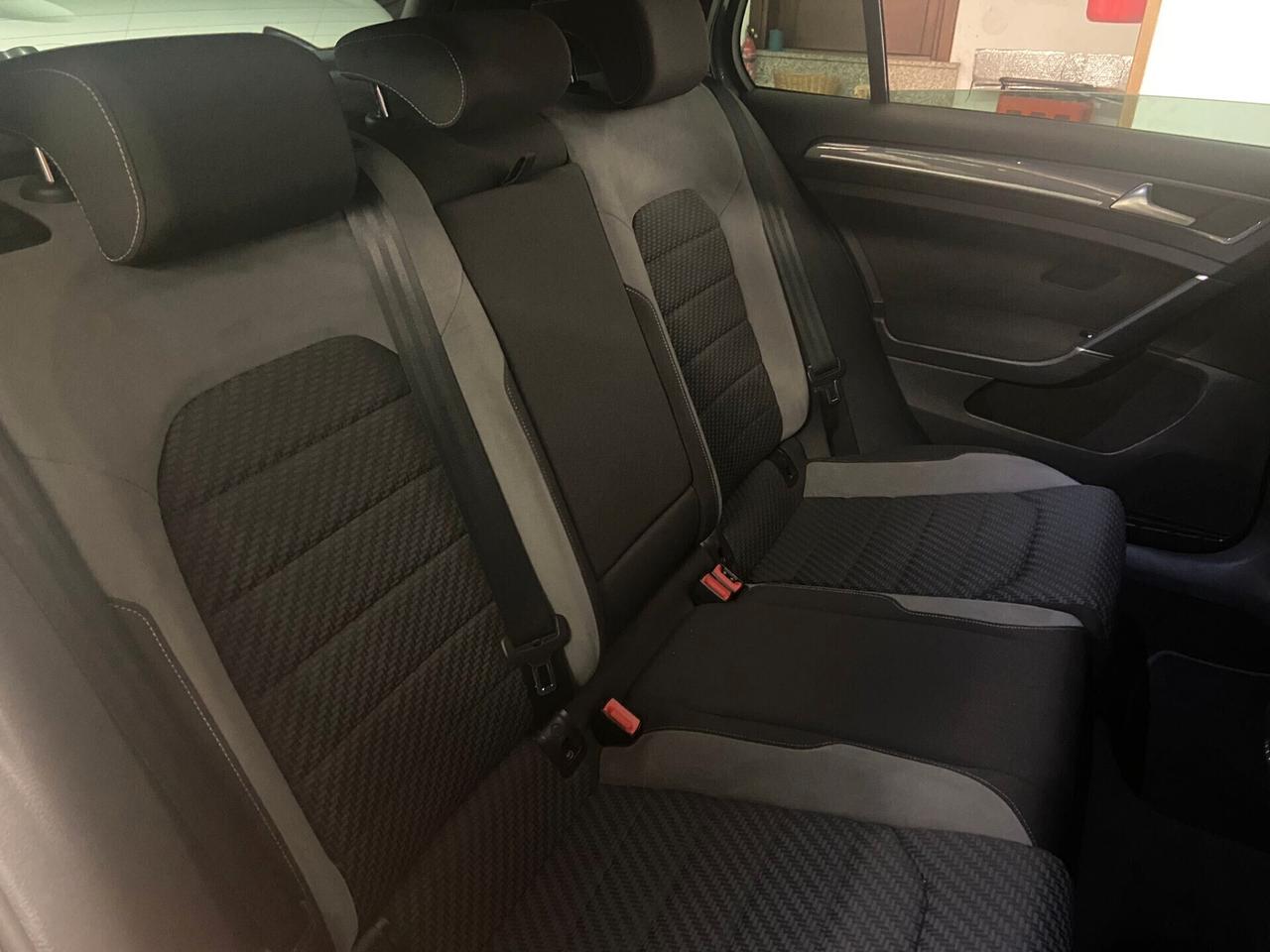 Volkswagen Golf 7.5 TDI 115 CV DSG RLINE PACK