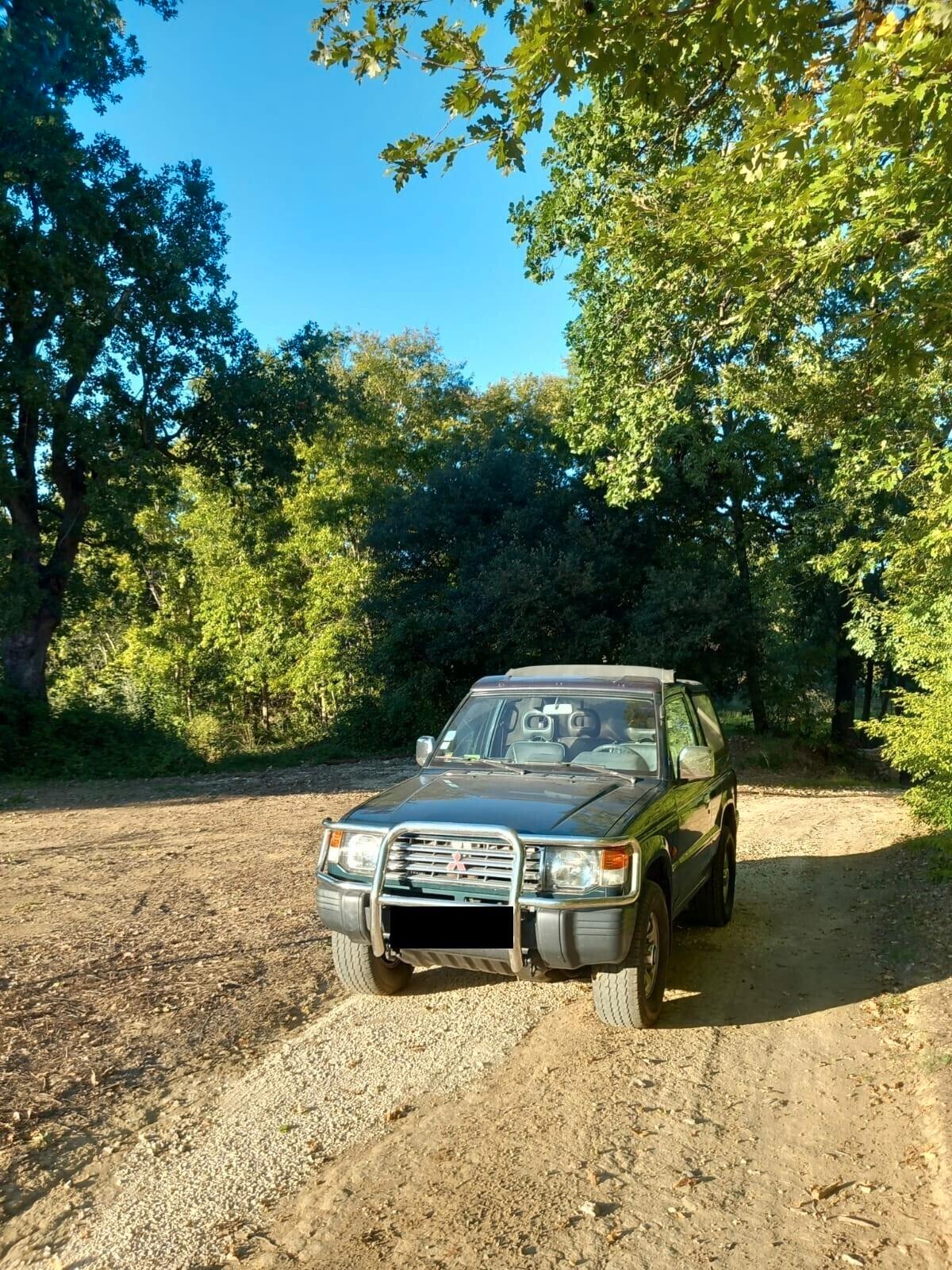 Mitsubishi Pajero Canvas Top vettura con certificazione ASI