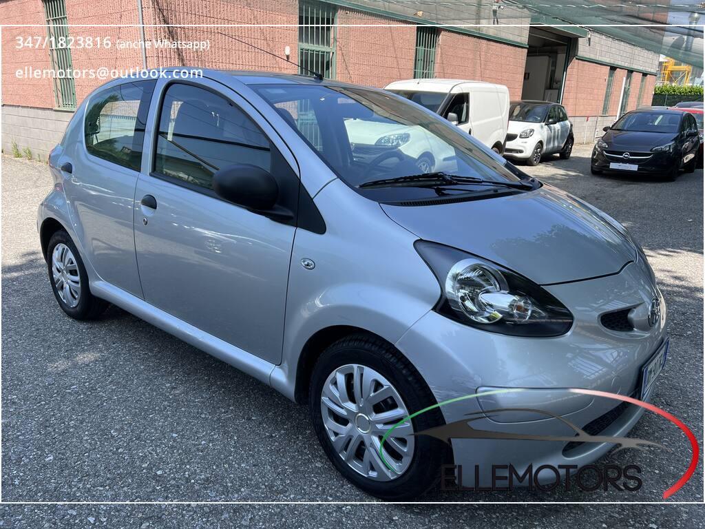 Toyota Aygo 5 Porte 1.0 VVT-i Now