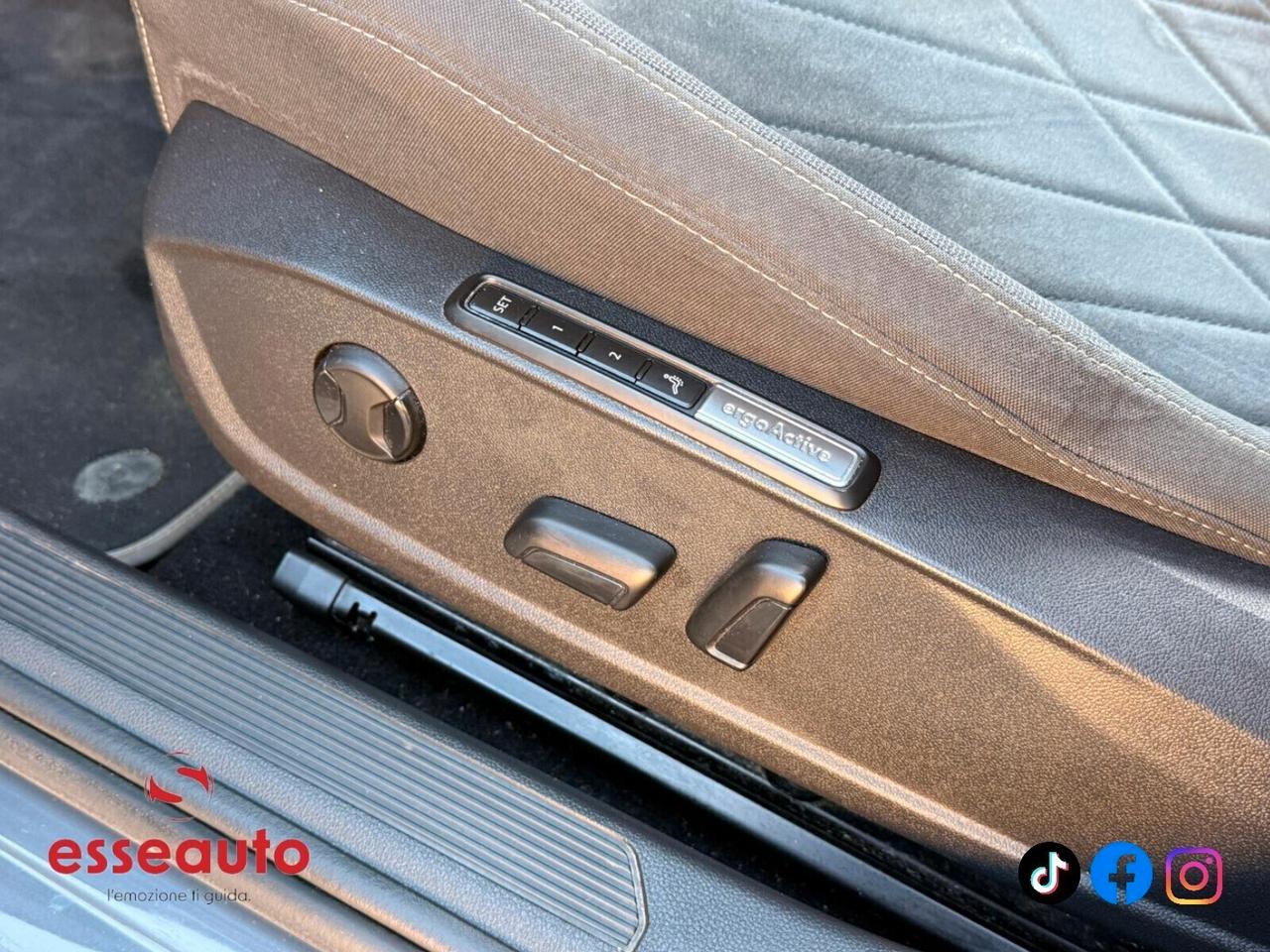 Volkswagen Golf 1.5 eTSI 150 CV EVO ACT DSG 1st Edition Style