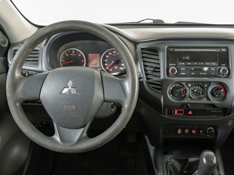 Mitsubishi L200 2.4 DI-D 154CV CLUB CAB INFORM