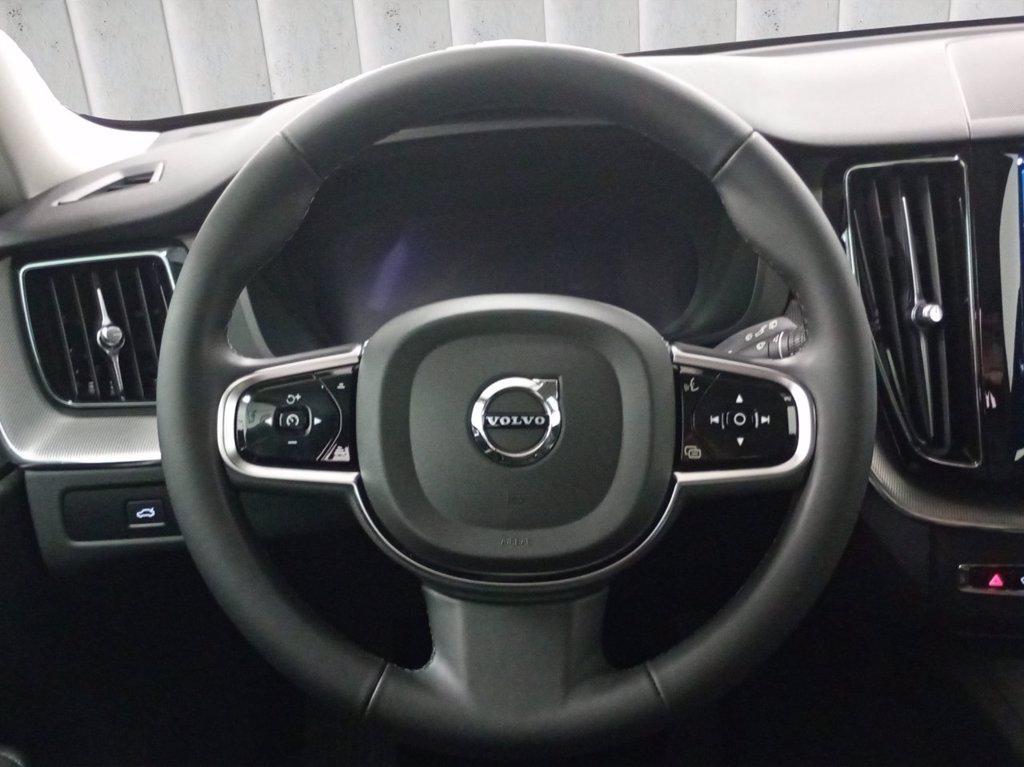 VOLVO XC60 2.0 b4 Plus Dark awd auto del 2024