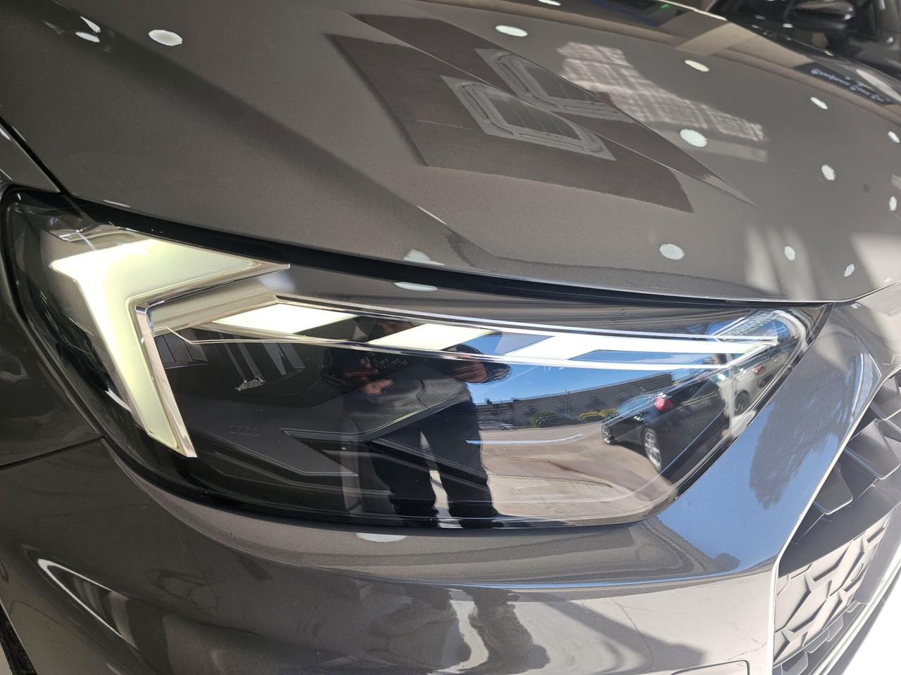 NUOVA AUDI A1 SPORTBACK S-LINE BLACK LINE 30 TFSI 116CV S-TRONIC - PACK LUCI.