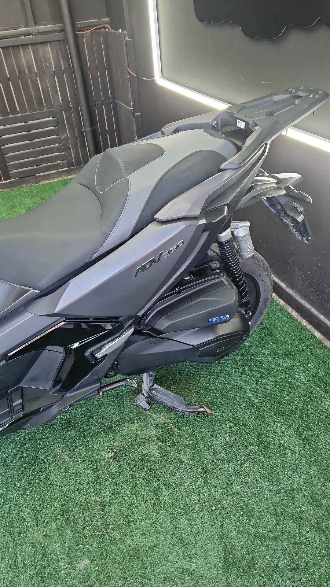 Honda ADV 350
