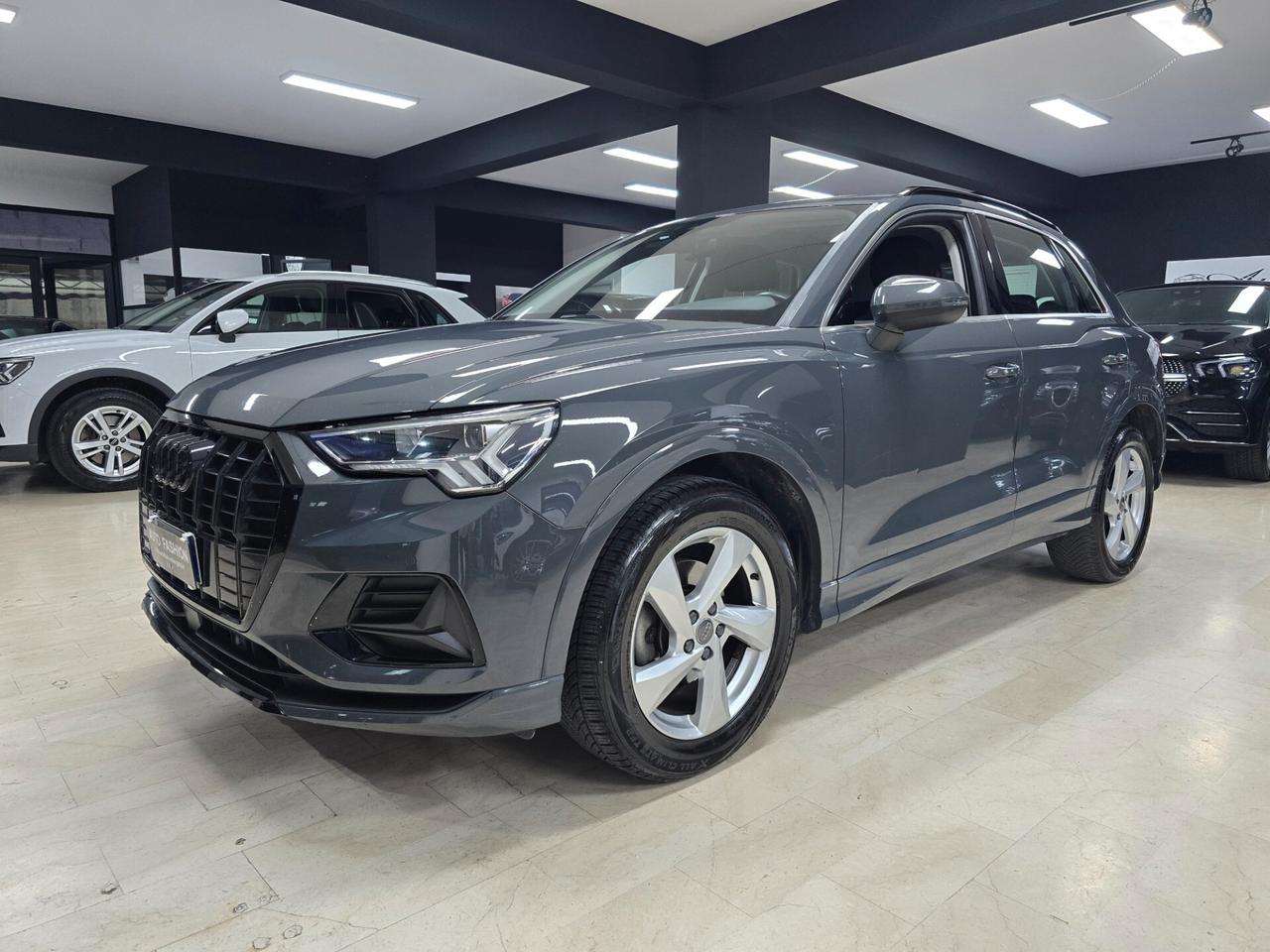 Audi Q3 35 TDI S tronic Business Advanced
