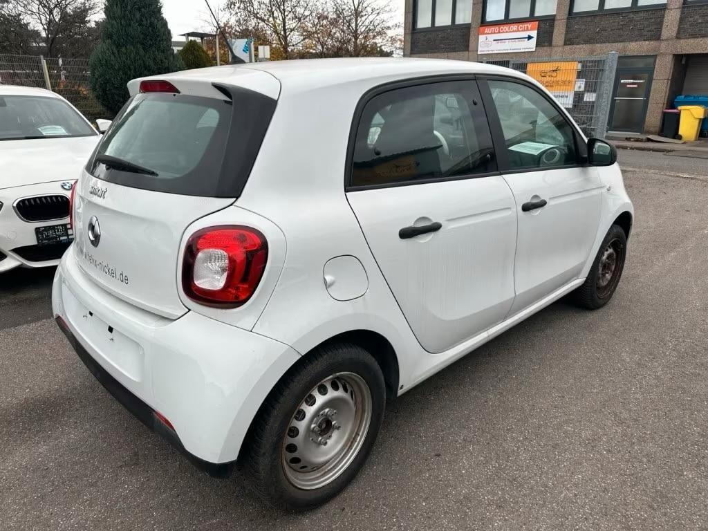 Smart ForFour 70 1.0 twinamic Youngster
