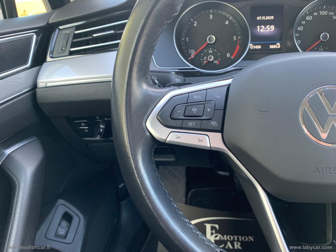 VOLKSWAGEN Passat Var. 2.0 TDI 122 CV EVO DSG Bus. - 2021