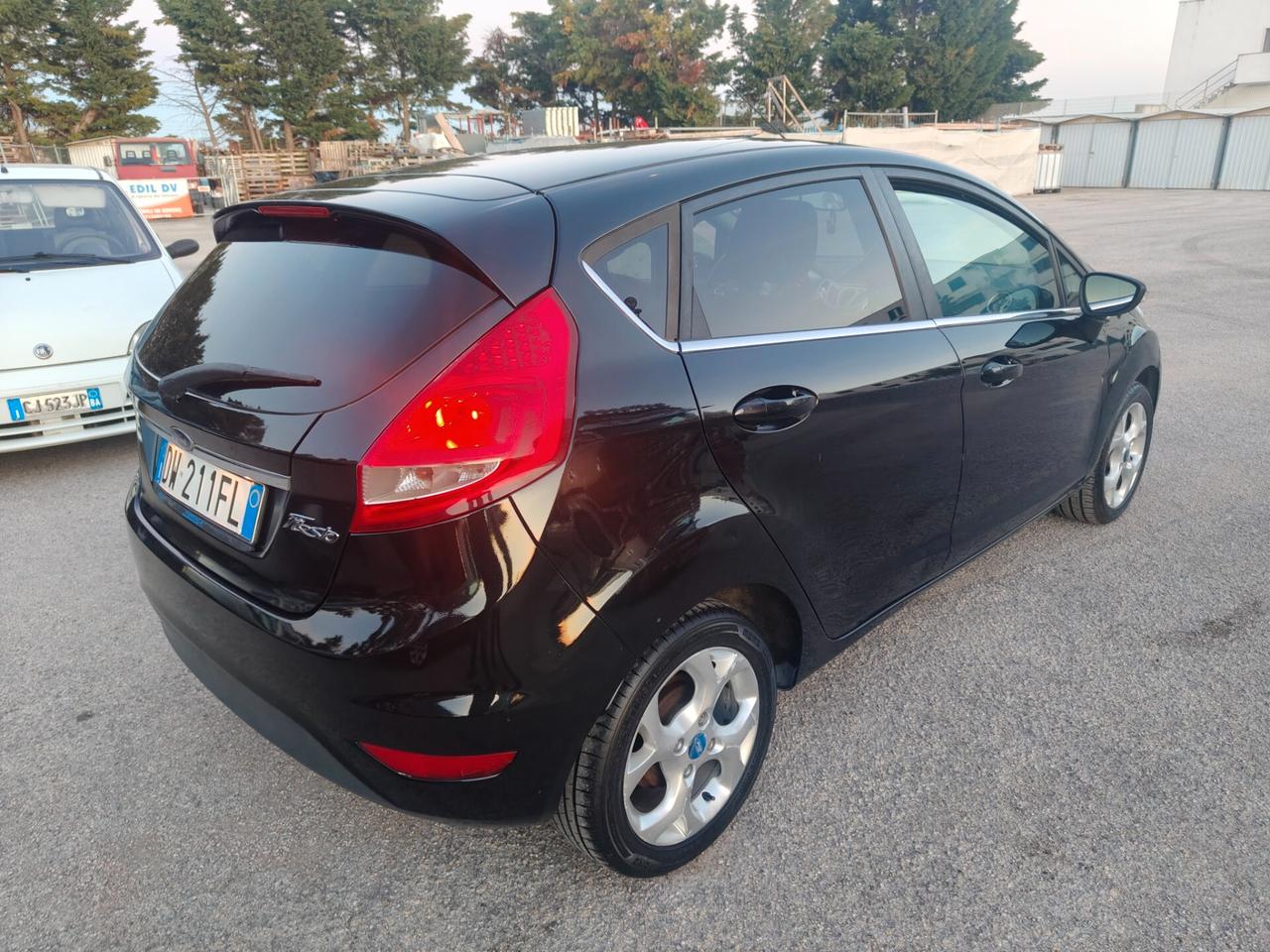 Ford Fiesta 1.2 Titanium 5p GPL