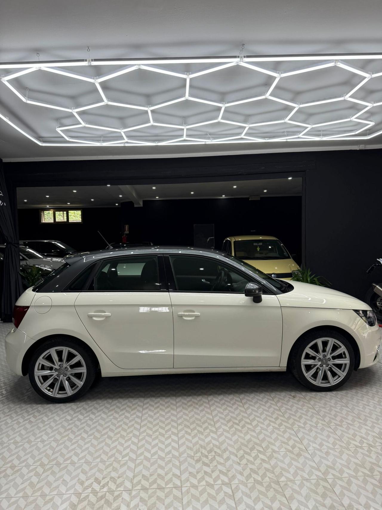 Audi A1 SPB 1.6 TDI 105 CV Attraction