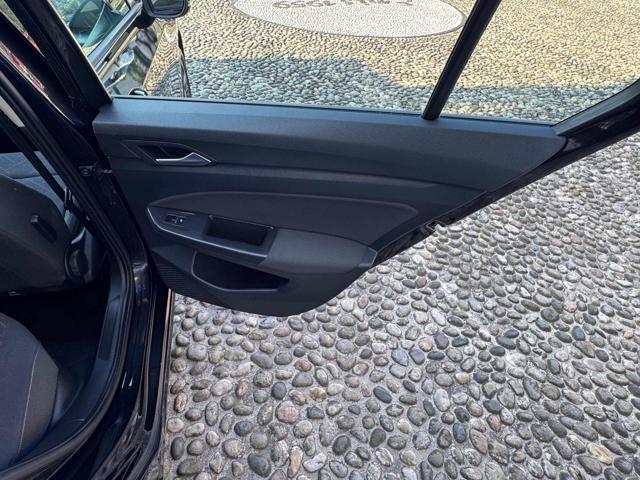 VOLKSWAGEN Golf 1.0 eTSI EVO DSG Life