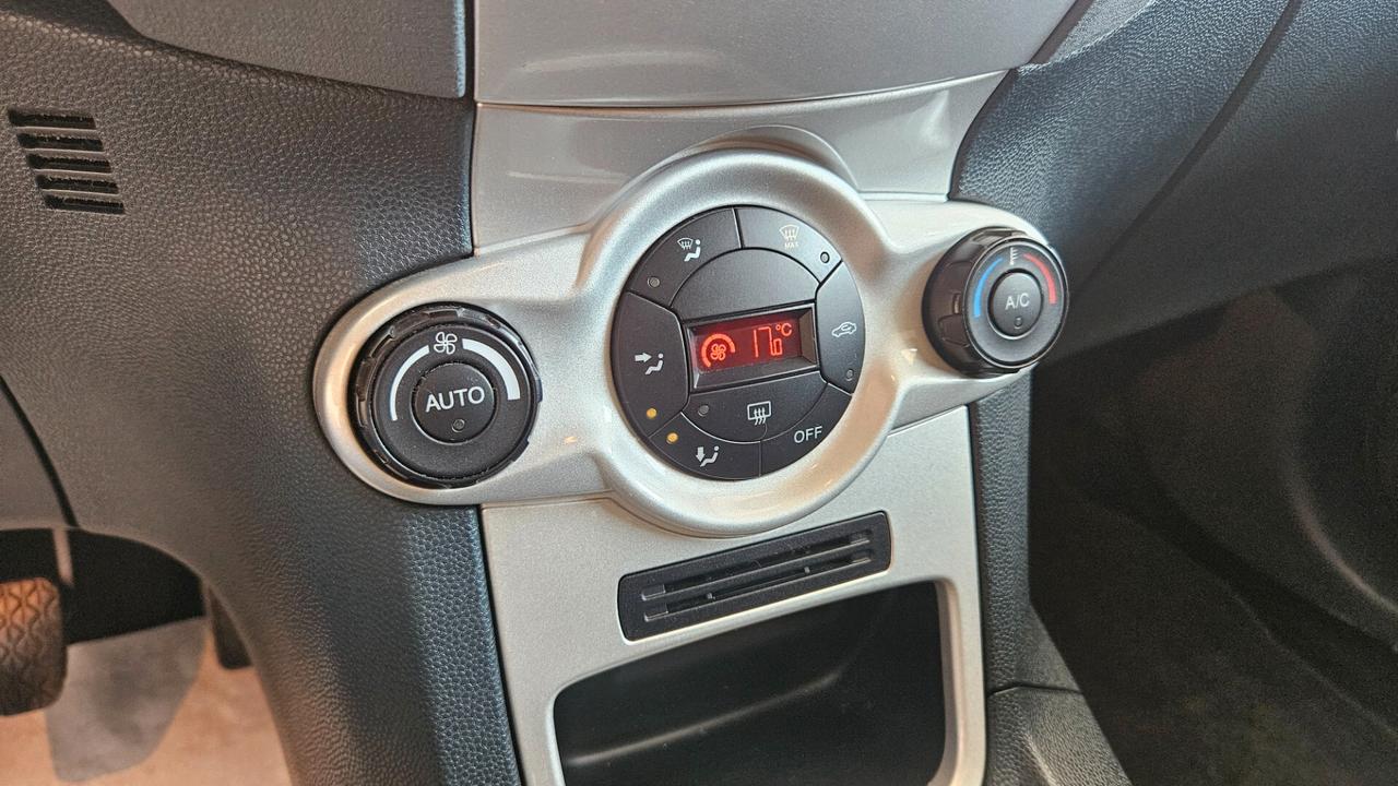 Ford Fiesta 1.4 TDCi 5p. Titanium 95Cv