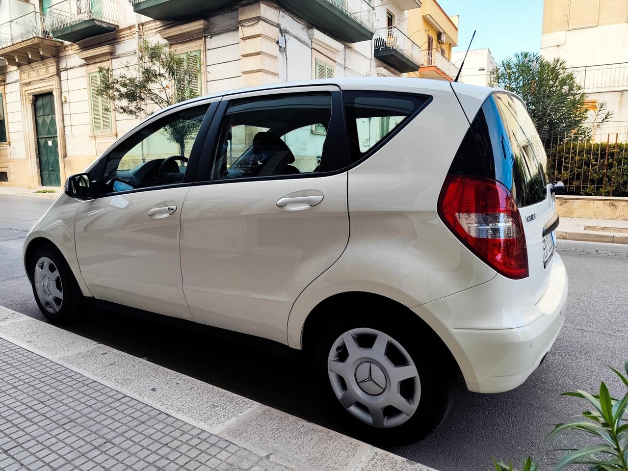 Mercedes-benz A 180 CDI 110CV CAMBIO AUTOMATICO