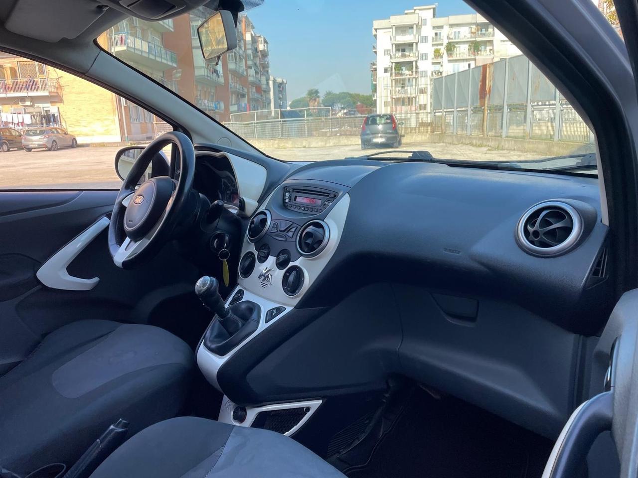 Ford Ka 1.3 TDCi 75CV Titanium Full Perfett