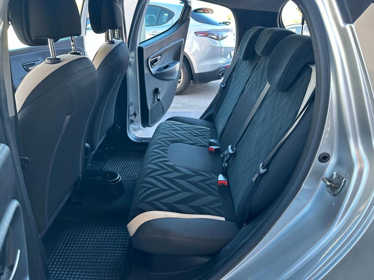 Lancia Ypsilon 1.3 MJT 16V 95 CV 5 porte S&S Gold