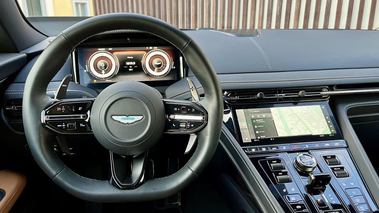 ASTON MARTIN DB12 Coupe 4.0 V8 auto