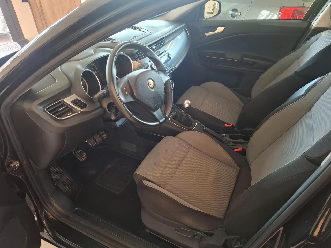 Alfa Romeo Giulietta 1.6 JTDm-2 105 CV Distinctive