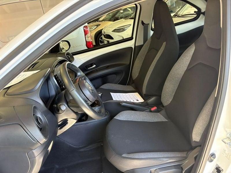 Toyota Aygo X 1.0B (72 CV) Active
