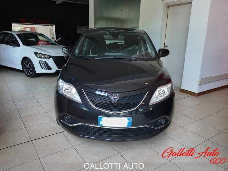 Lancia Ypsilon 1.2 69cv Gold